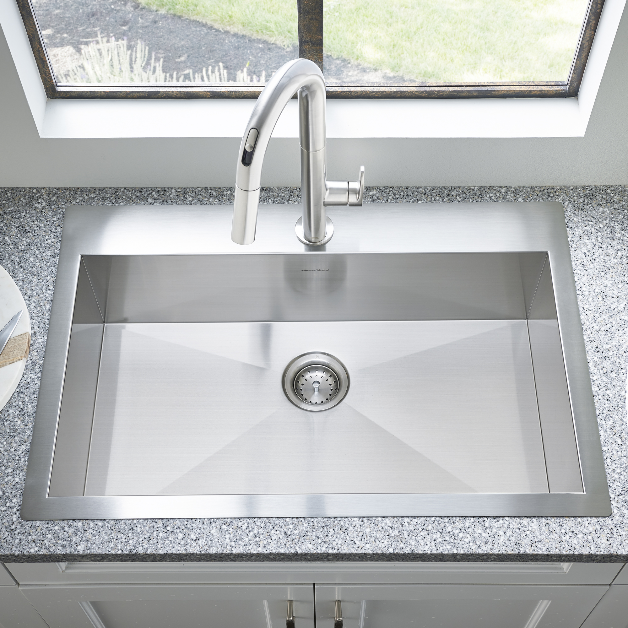 Edgewater® 33 x 22-Inch Stainless Steel 1-Hole Dual Mount Single-Bowl ADA Kitchen Sink